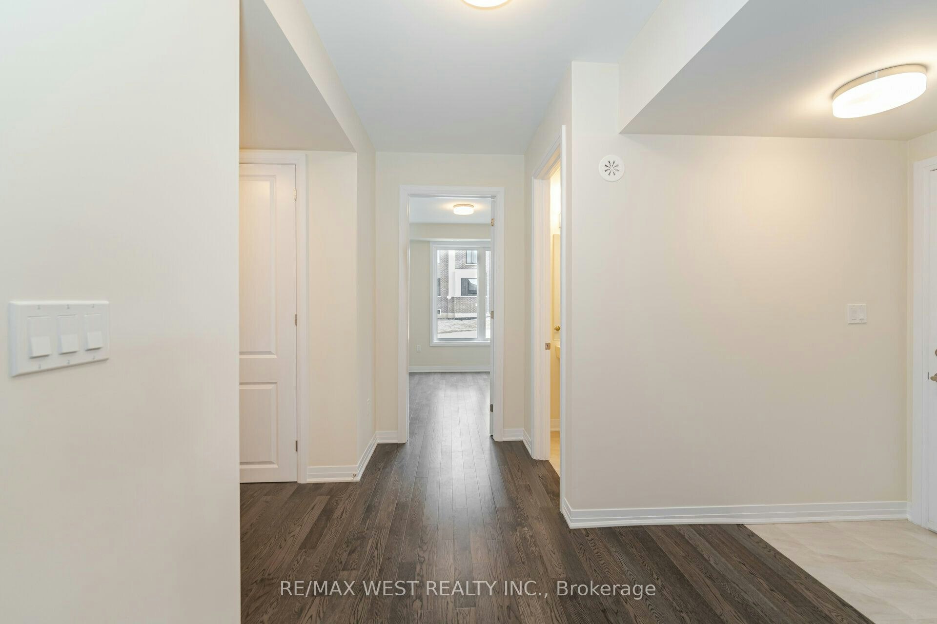 120 Settlers Road E, Oakville, ON, L6H 7C8 - 36