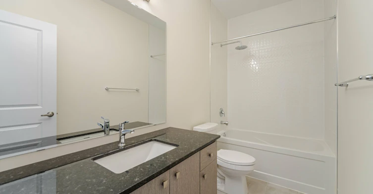 120 Settlers Road E, Oakville, ON, L6H 7C8 - 31