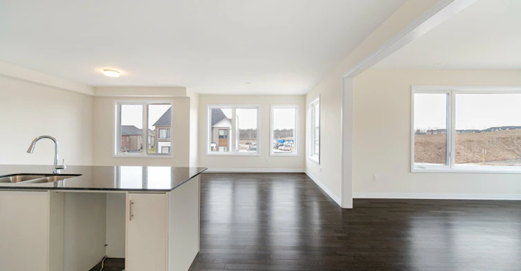 120 Settlers Road E, Oakville, ON, L6H 7C8 - 12