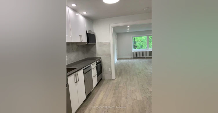 11 Rivercrest Road, Toronto, ON, M6S 4H4 - 4