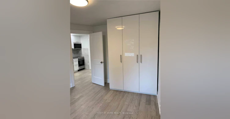 11 Rivercrest Road, Toronto, ON, M6S 4H4 - 11