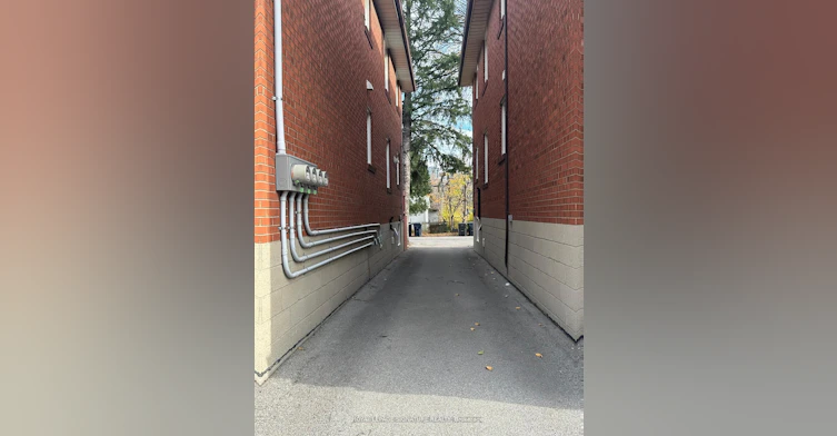 3-13 Wesley Street, Toronto, ON, M8Y 2W4 - 13