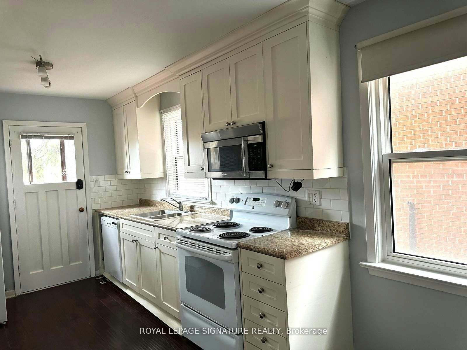 3-13 Wesley Street, Toronto, ON, M8Y 2W4 - 6
