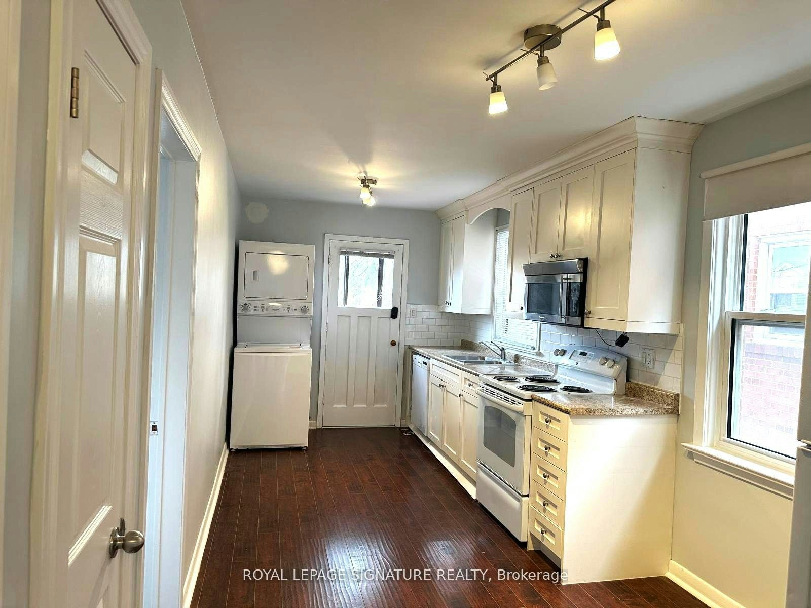 3-13 Wesley Street, Toronto, ON, M8Y 2W4 - 5