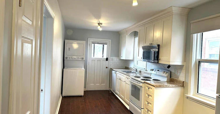 3-13 Wesley Street, Toronto, ON, M8Y 2W4 - 5