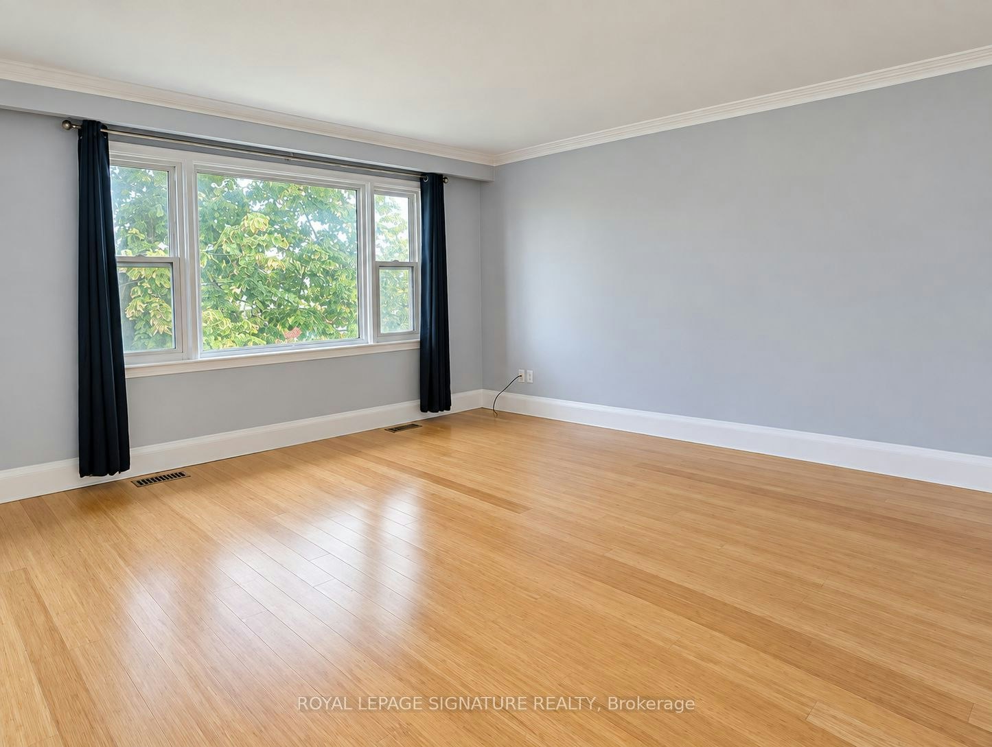 3-13 Wesley Street, Toronto, ON, M8Y 2W4