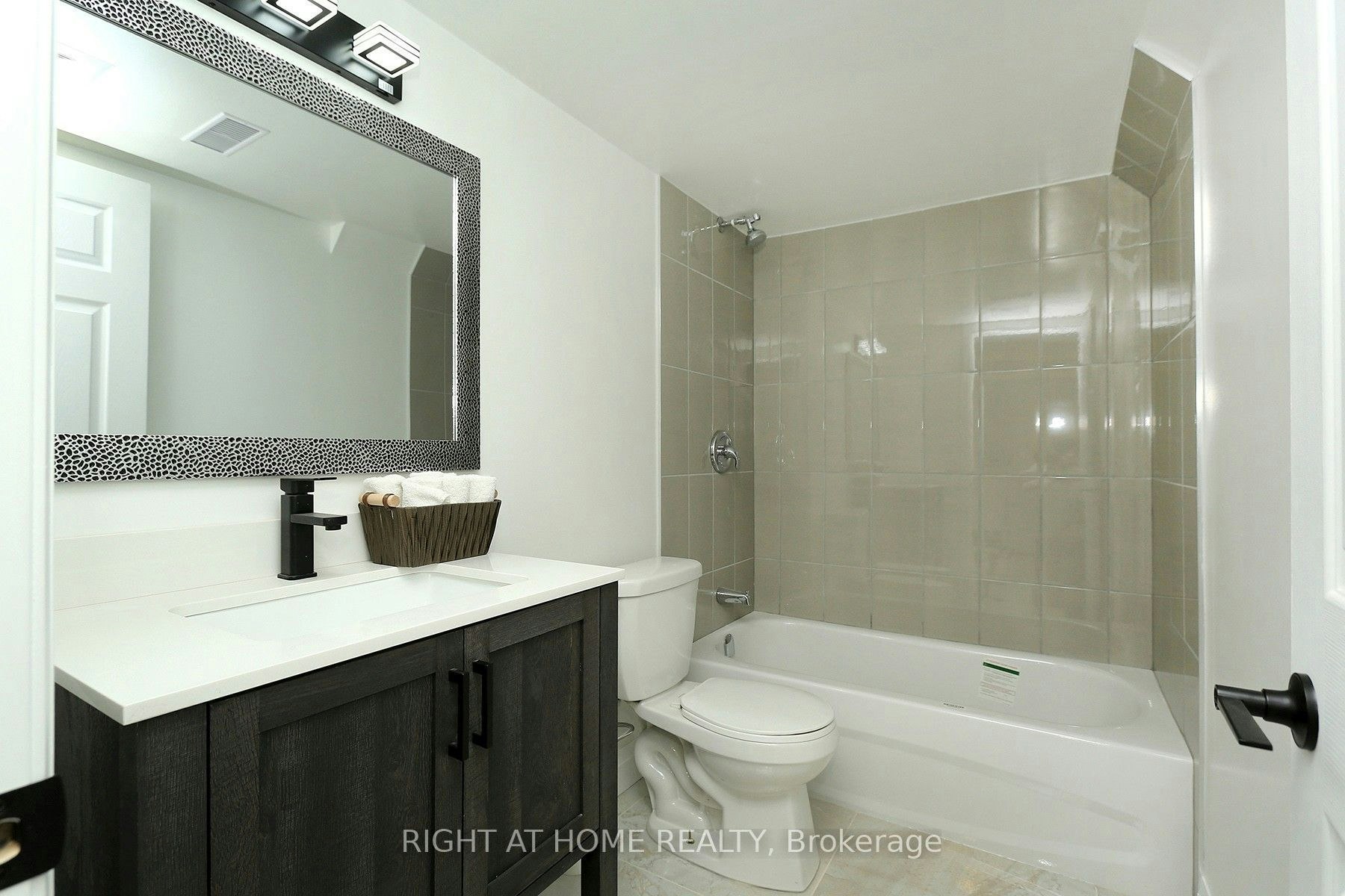 Bsmt-35 Woodward Avenue, Brampton, ON, L6V 1K2 - 10