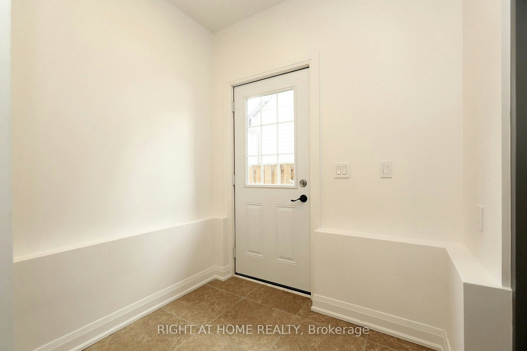 Bsmt-35 Woodward Avenue, Brampton, ON, L6V 1K2 - 2