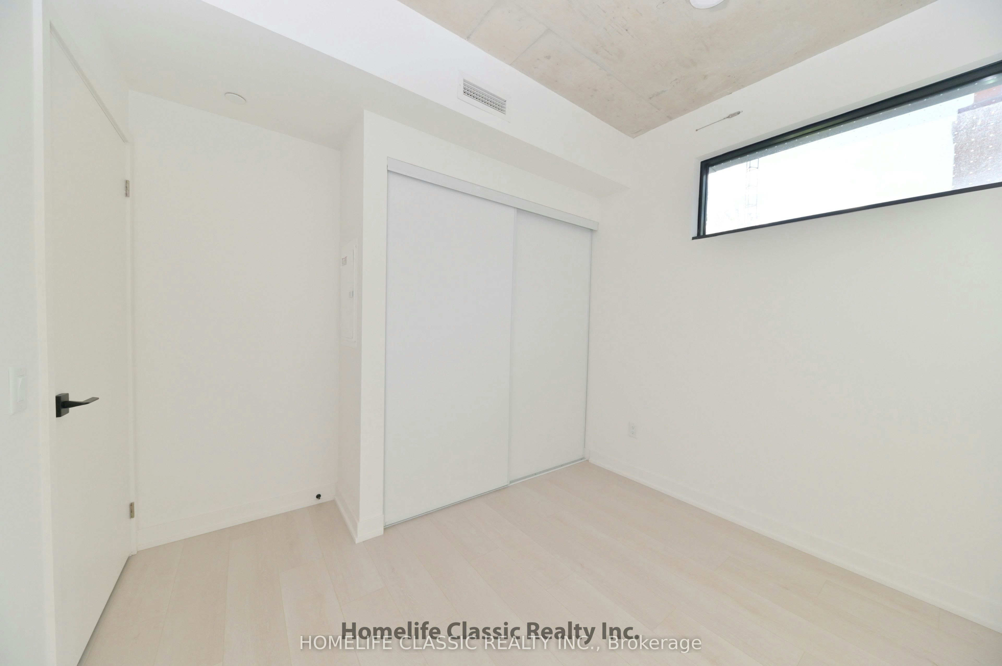 1 Vine Avenue, Toronto, ON, M6P 0C8 - 10