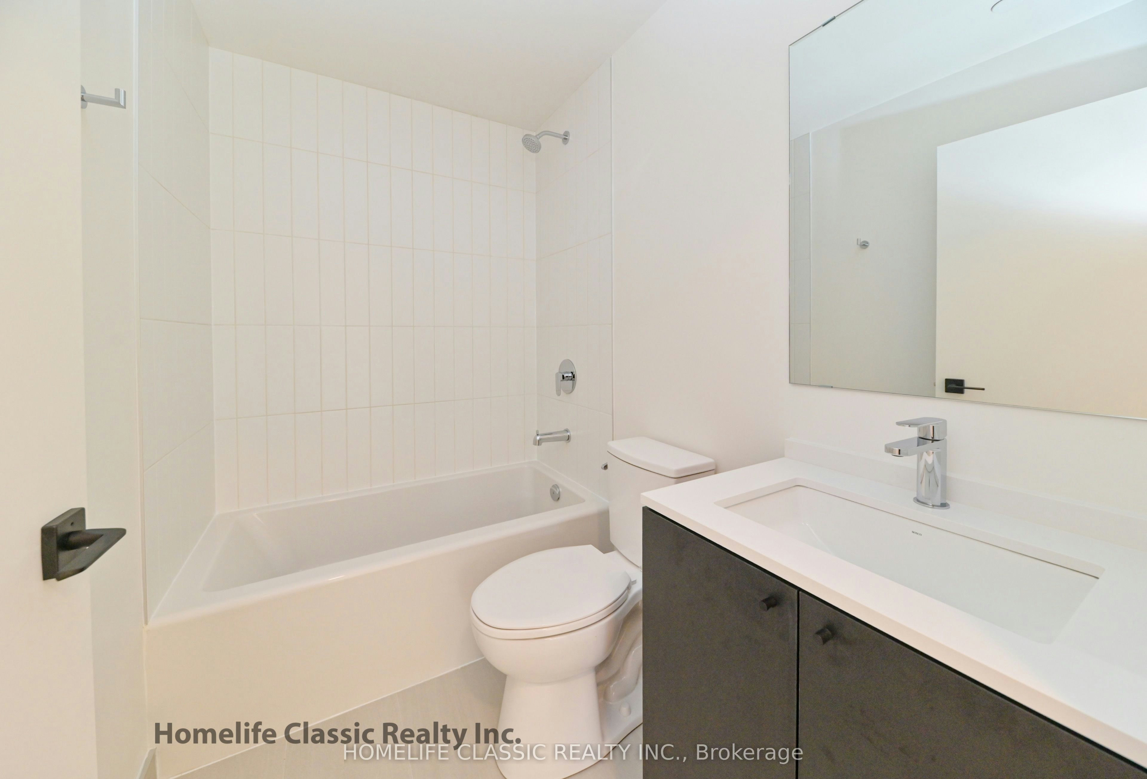 1 Vine Avenue, Toronto, ON, M6P 0C8 - 13