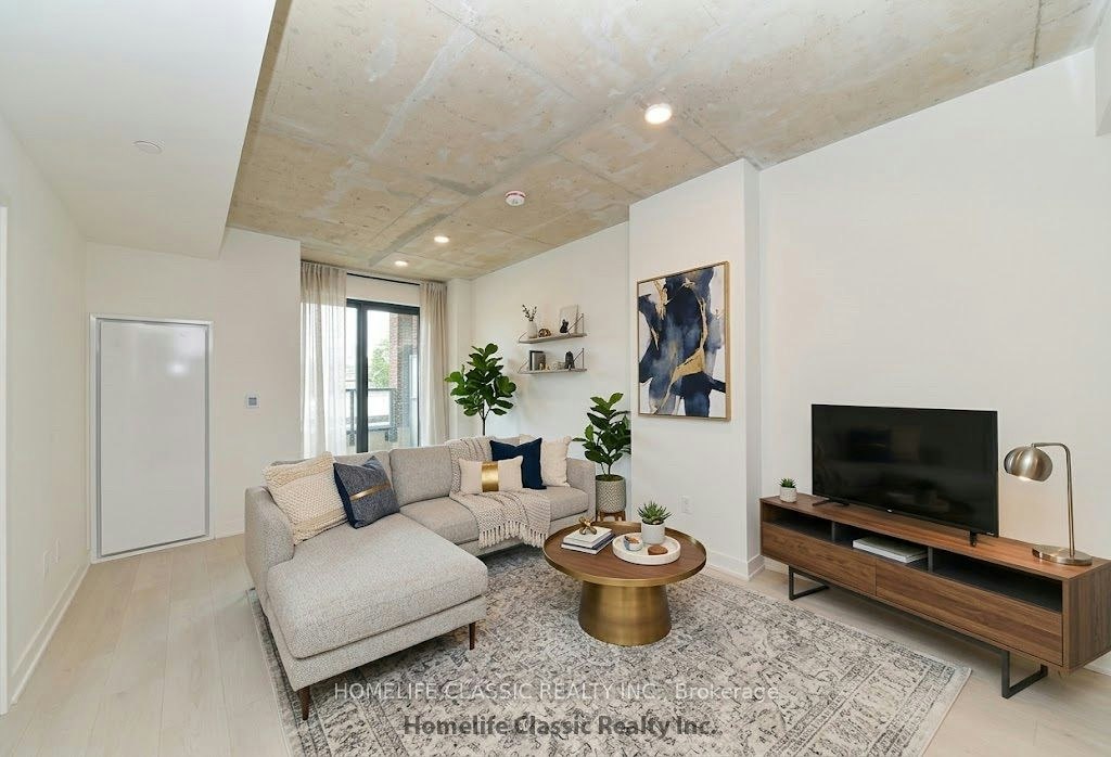 1 Vine Avenue, Toronto, ON, M6P 0C8 - 3