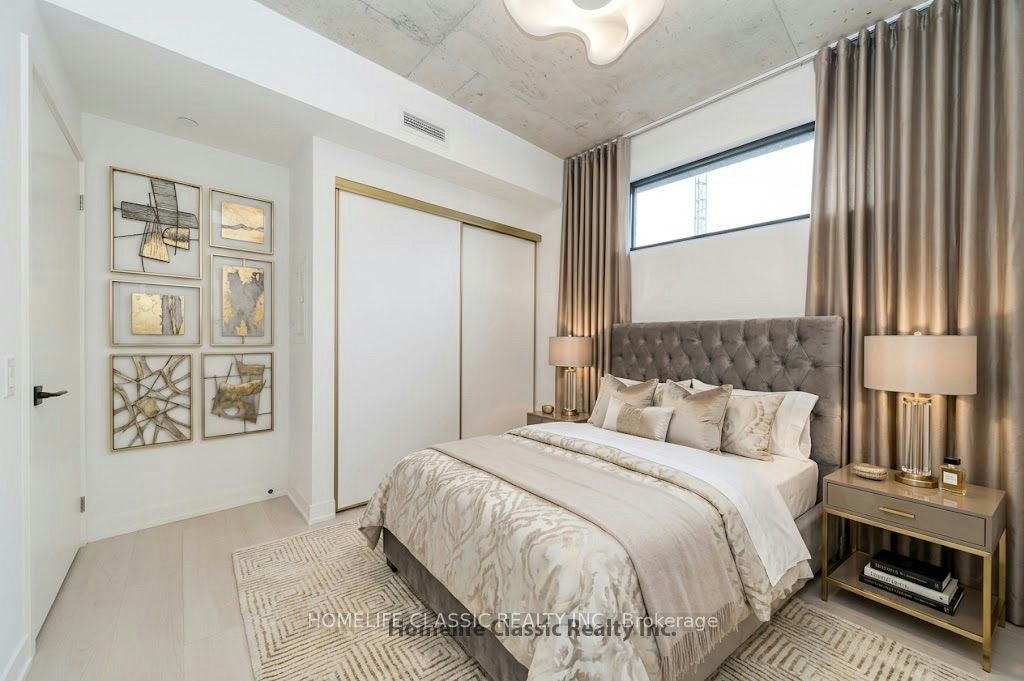 1 Vine Avenue, Toronto, ON, M6P 0C8 - 11