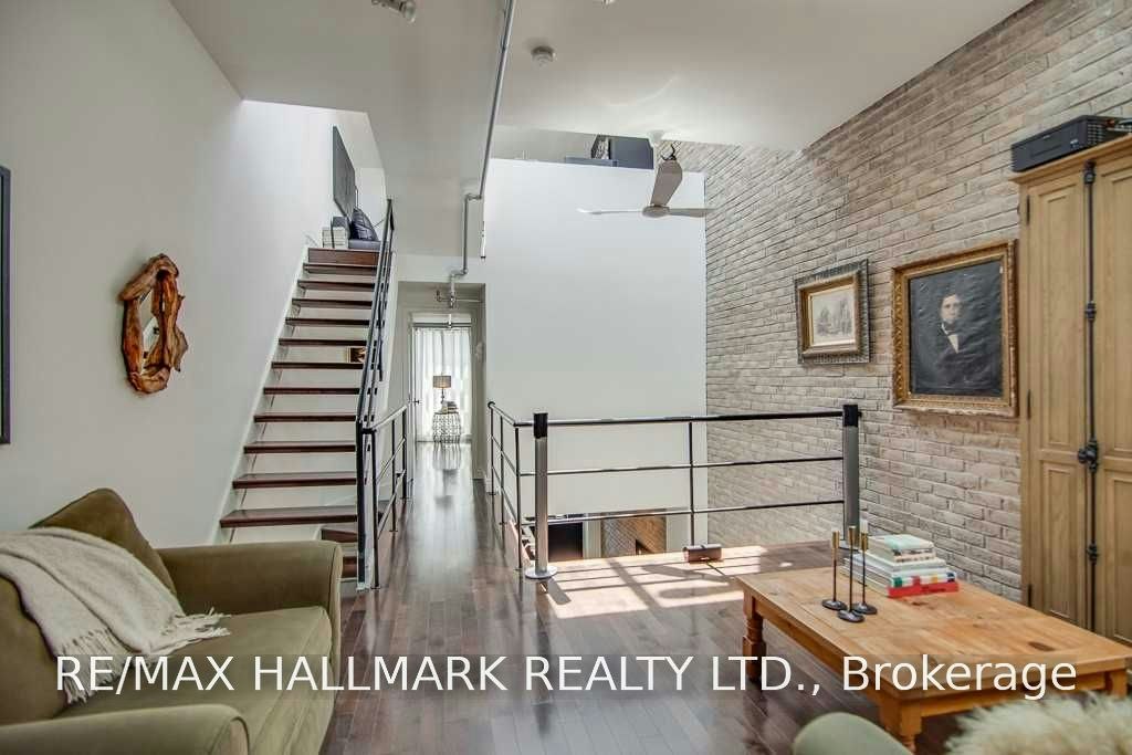7-6 Bartlett Avenue, Toronto, ON, M6H 3E8 - 11