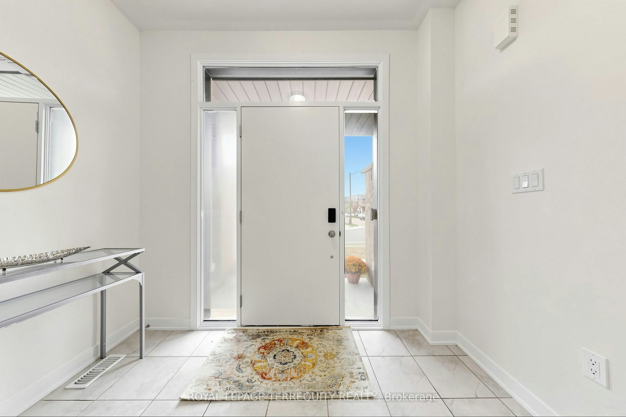 1456 Rose Way, Milton, ON, L9E 1V7 - 3