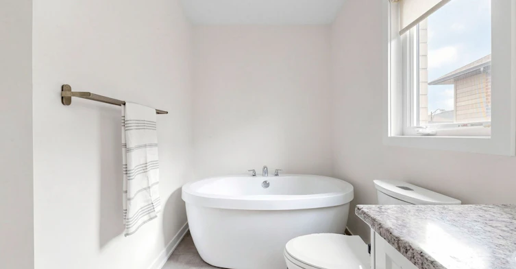 1456 Rose Way, Milton, ON, L9E 1V7 - 26