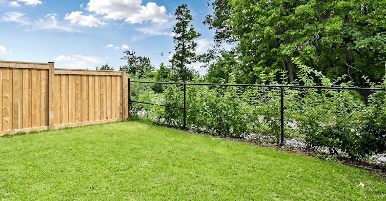 1456 Rose Way, Milton, ON, L9E 1V7 - 46