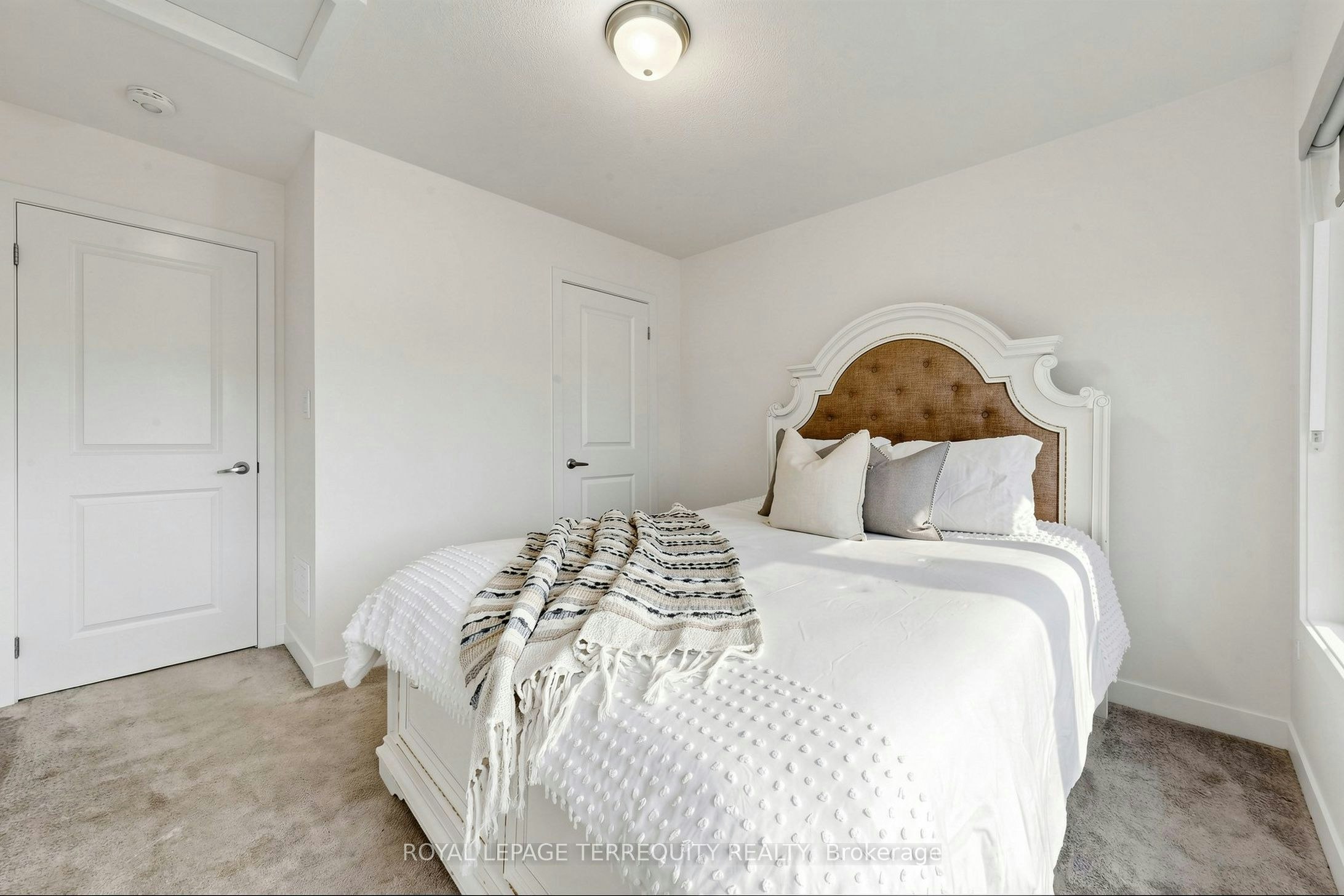 1456 Rose Way, Milton, ON, L9E 1V7 - 34