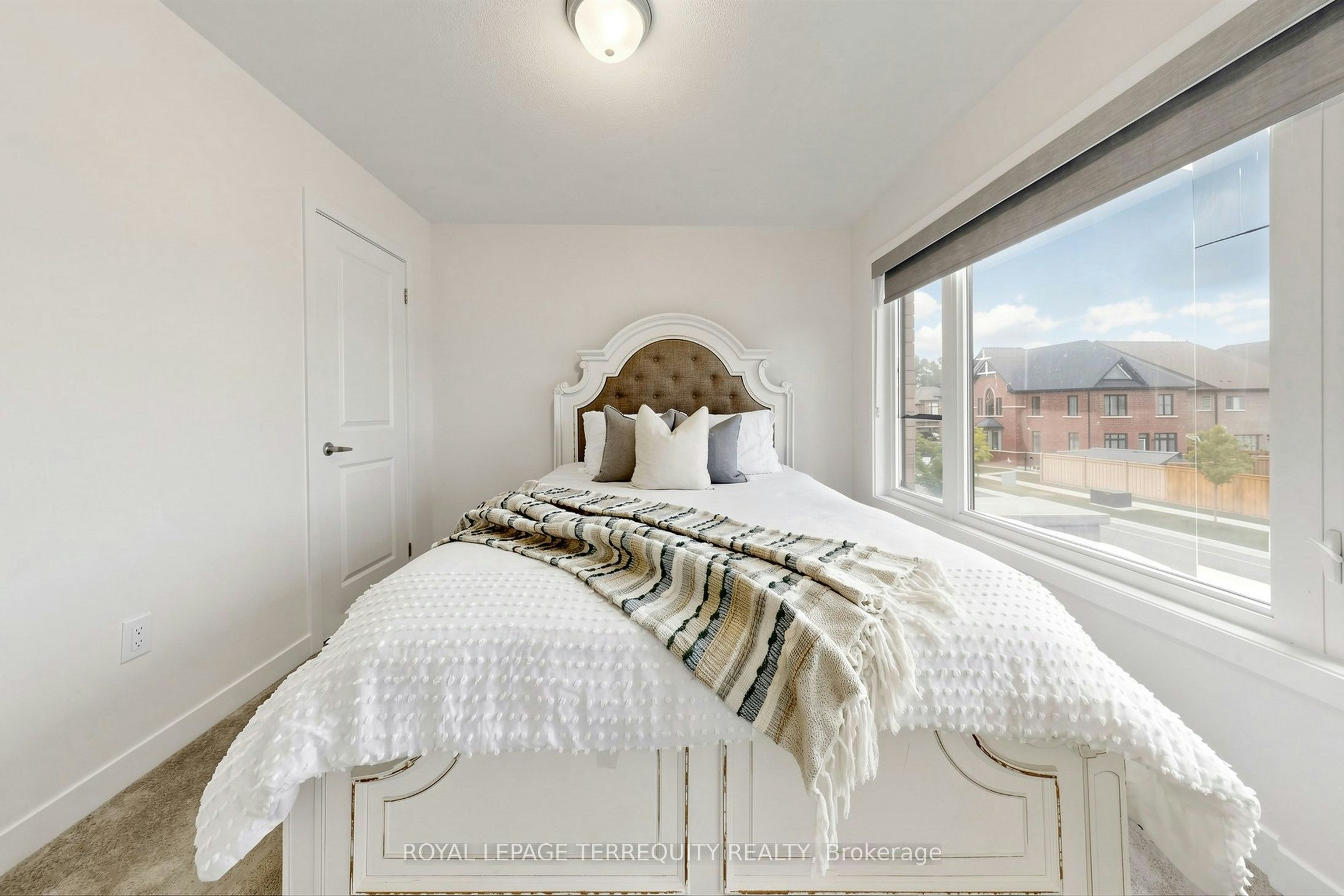 1456 Rose Way, Milton, ON, L9E 1V7 - 35