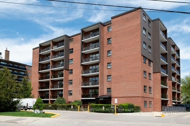 310-1017 Seneca Avenue, Mississauga, ON, L5G 3X5