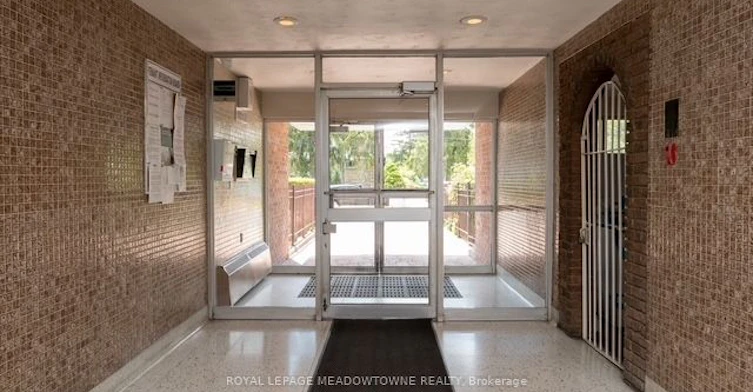 310-1017 Seneca Avenue, Mississauga, ON, L5G 3X5 - 5