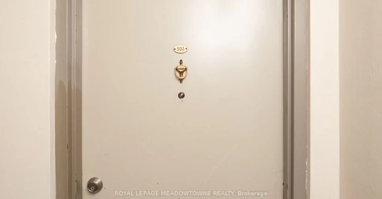 310-1017 Seneca Avenue, Mississauga, ON, L5G 3X5 - 9