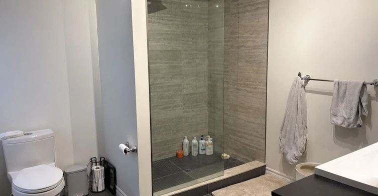Upper-28 Spencer Avenue, Toronto, ON, M6K 2J6 - 13