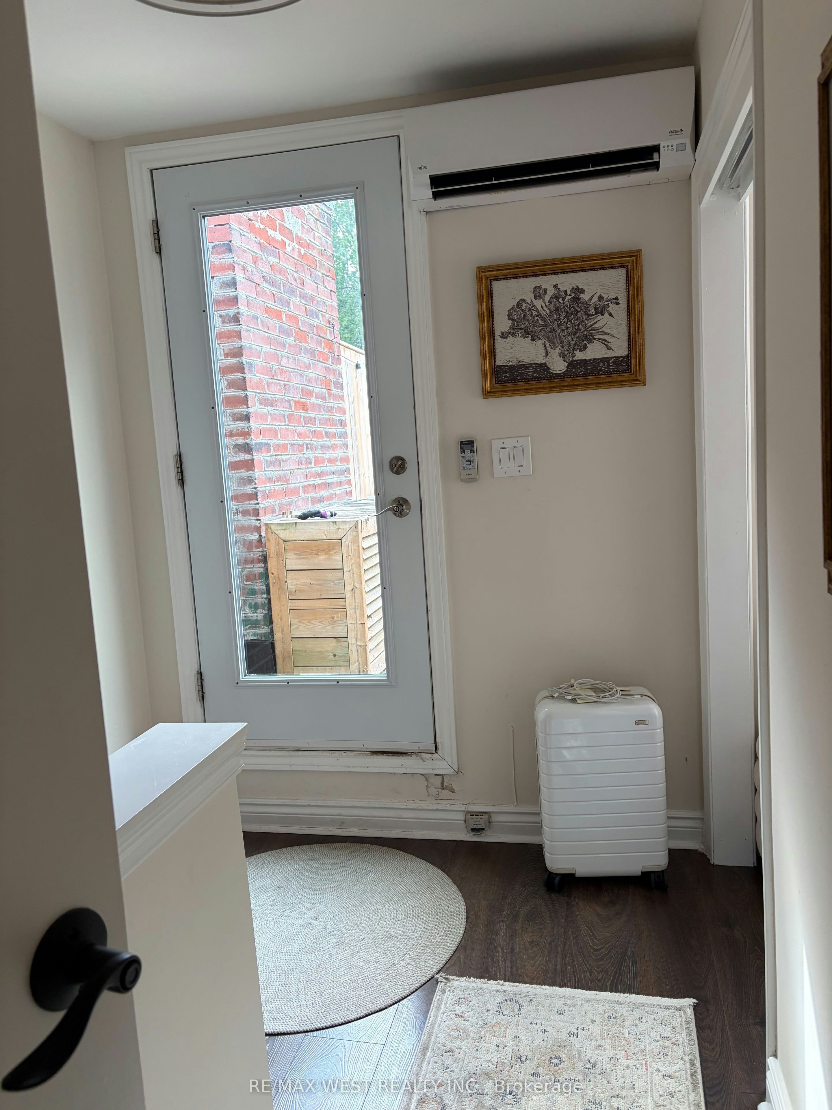 Upper-28 Spencer Avenue, Toronto, ON, M6K 2J6 - 24
