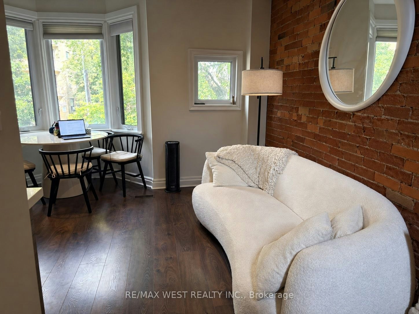 Upper-28 Spencer Avenue, Toronto, ON, M6K 2J6 - 3