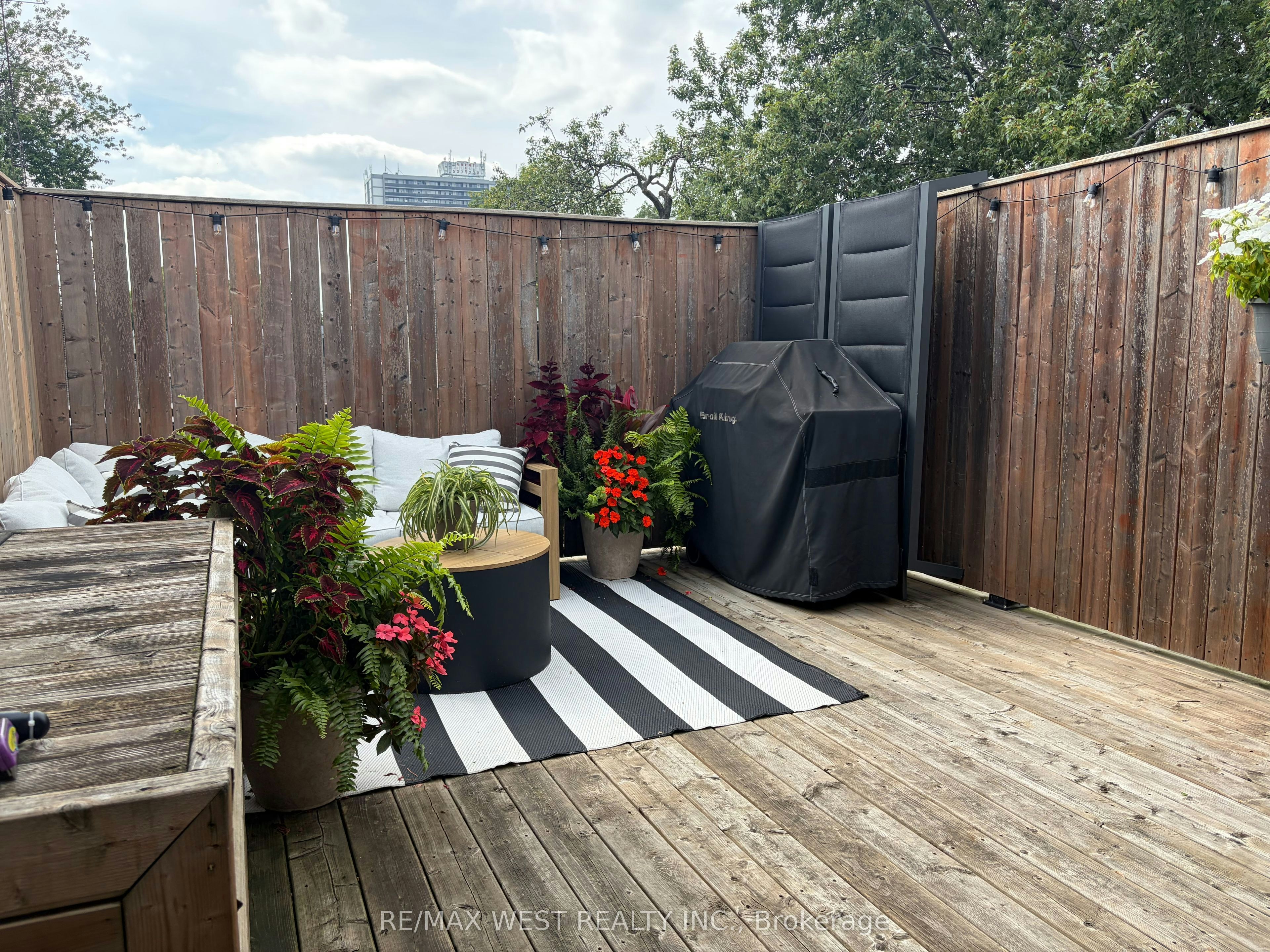 Upper-28 Spencer Avenue, Toronto, ON, M6K 2J6 - 25