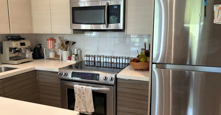 Upper-28 Spencer Avenue, Toronto, ON, M6K 2J6 - 9