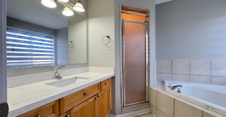 Upper-657 Thompson Road S, Milton, ON, L9T 5W8 - 25