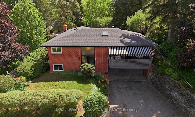 273 Maple Avenue