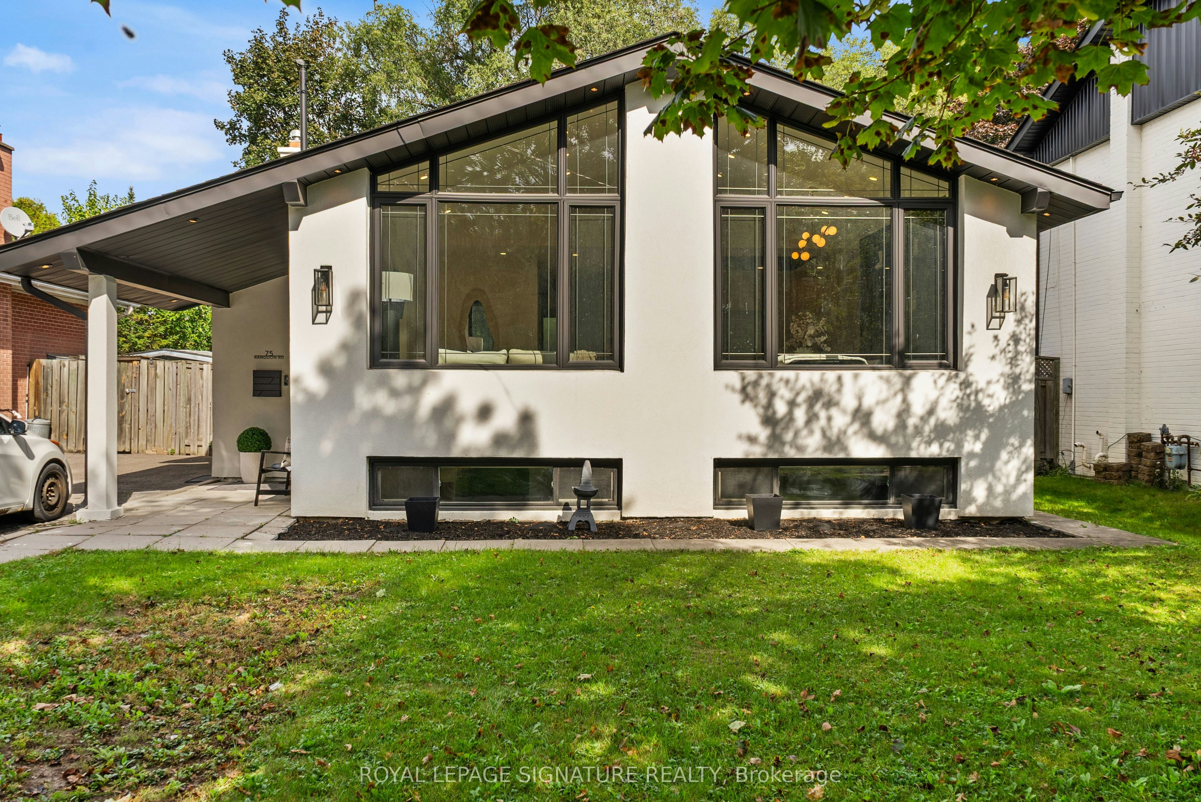 75 Rangoon Road, Toronto, ON, M9C 4N8