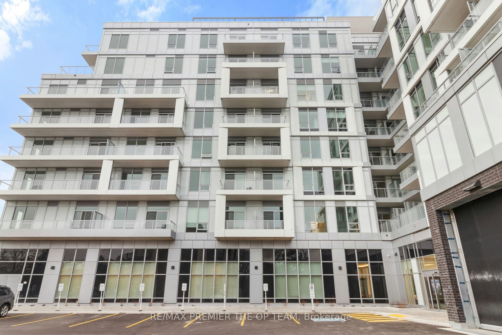 204-500 Plains Road E, Burlington, ON, L7T 0C8 - 5