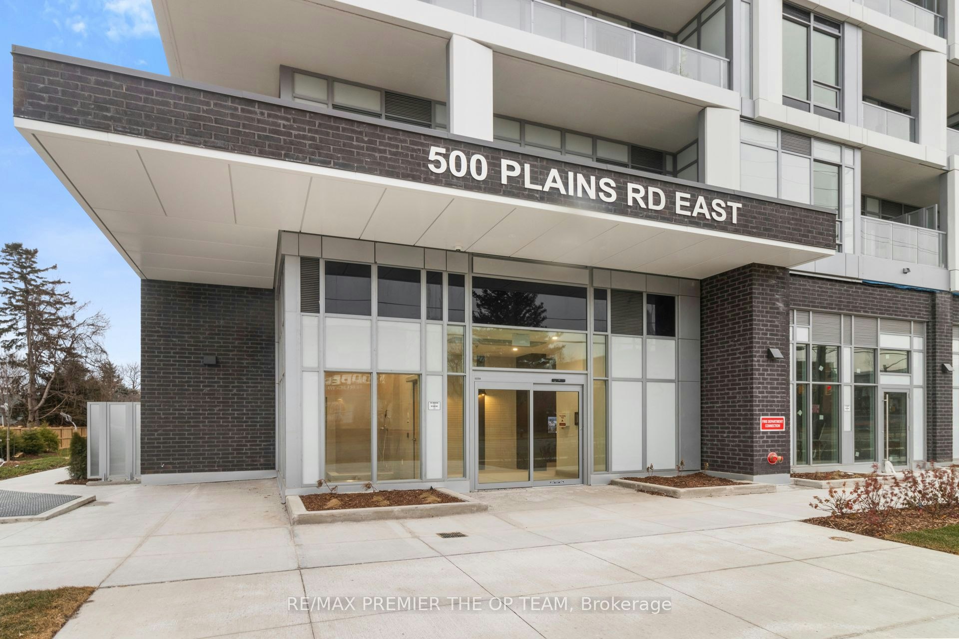 204-500 Plains Road E, Burlington, ON, L7T 0C8 - 7