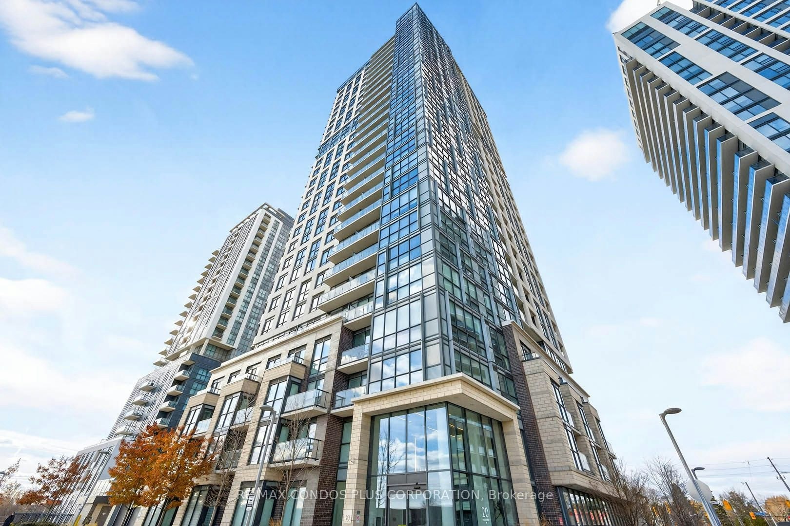 904-20  Road Thomas Riley Road, Toronto, ON, M9B 0C3