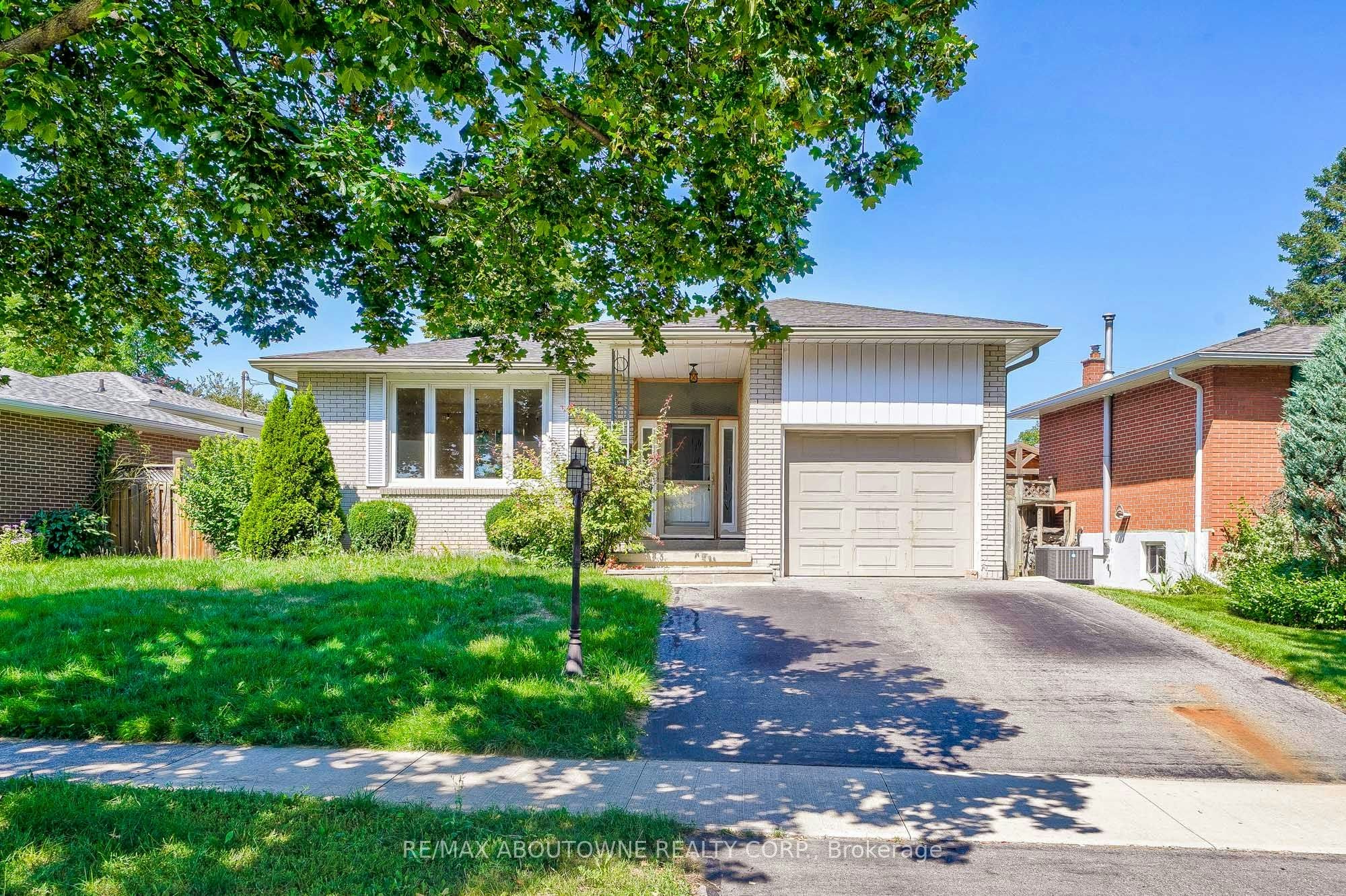 Upper-4395 Longmoor Drive, Burlington, ON, L7L 1X8