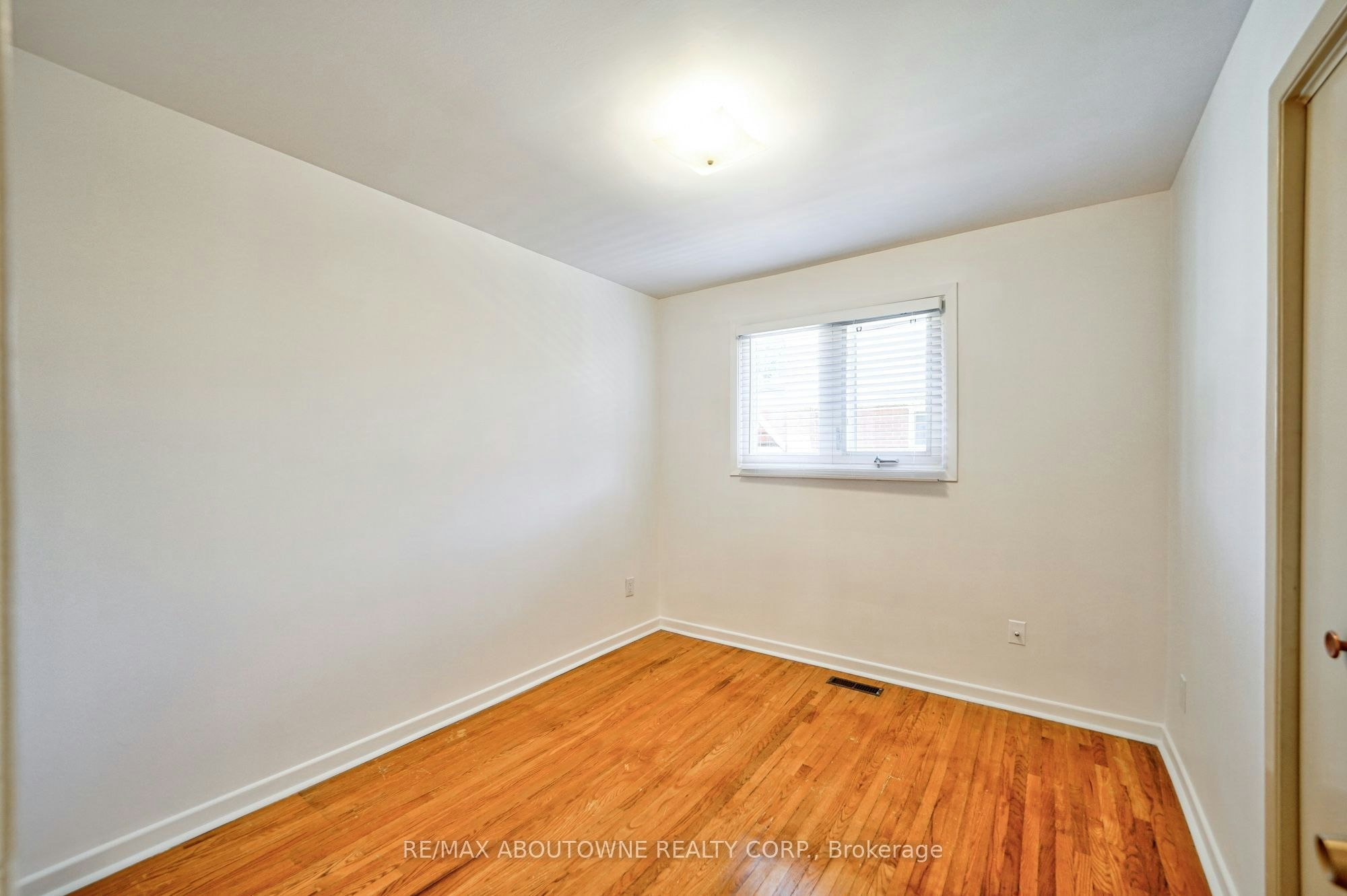 Upper-4395 Longmoor Drive, Burlington, ON, L7L 1X8 - 21