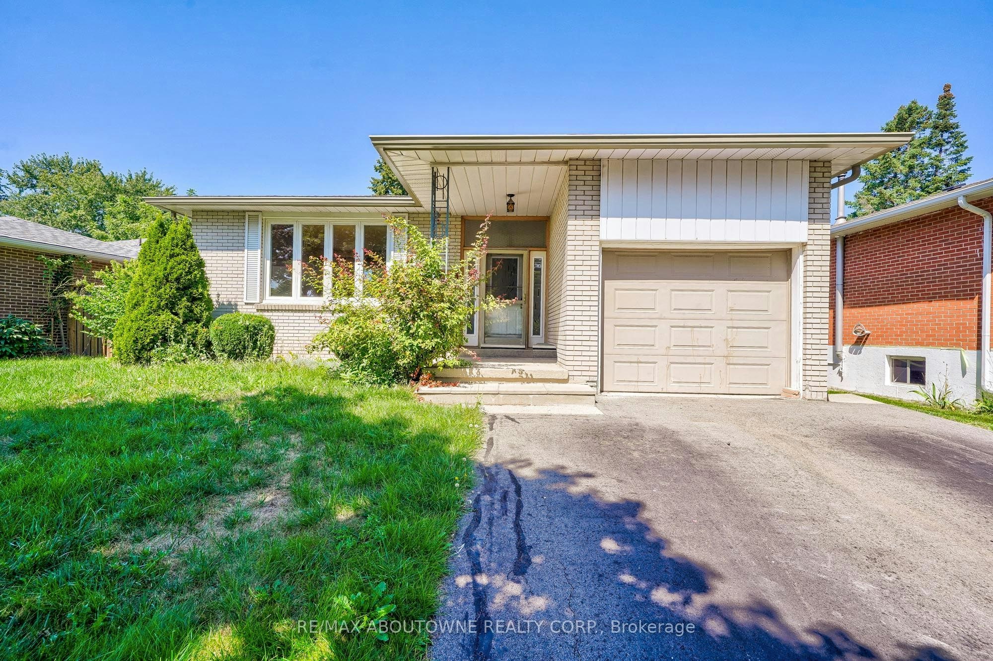 Upper-4395 Longmoor Drive, Burlington, ON, L7L 1X8 - 4