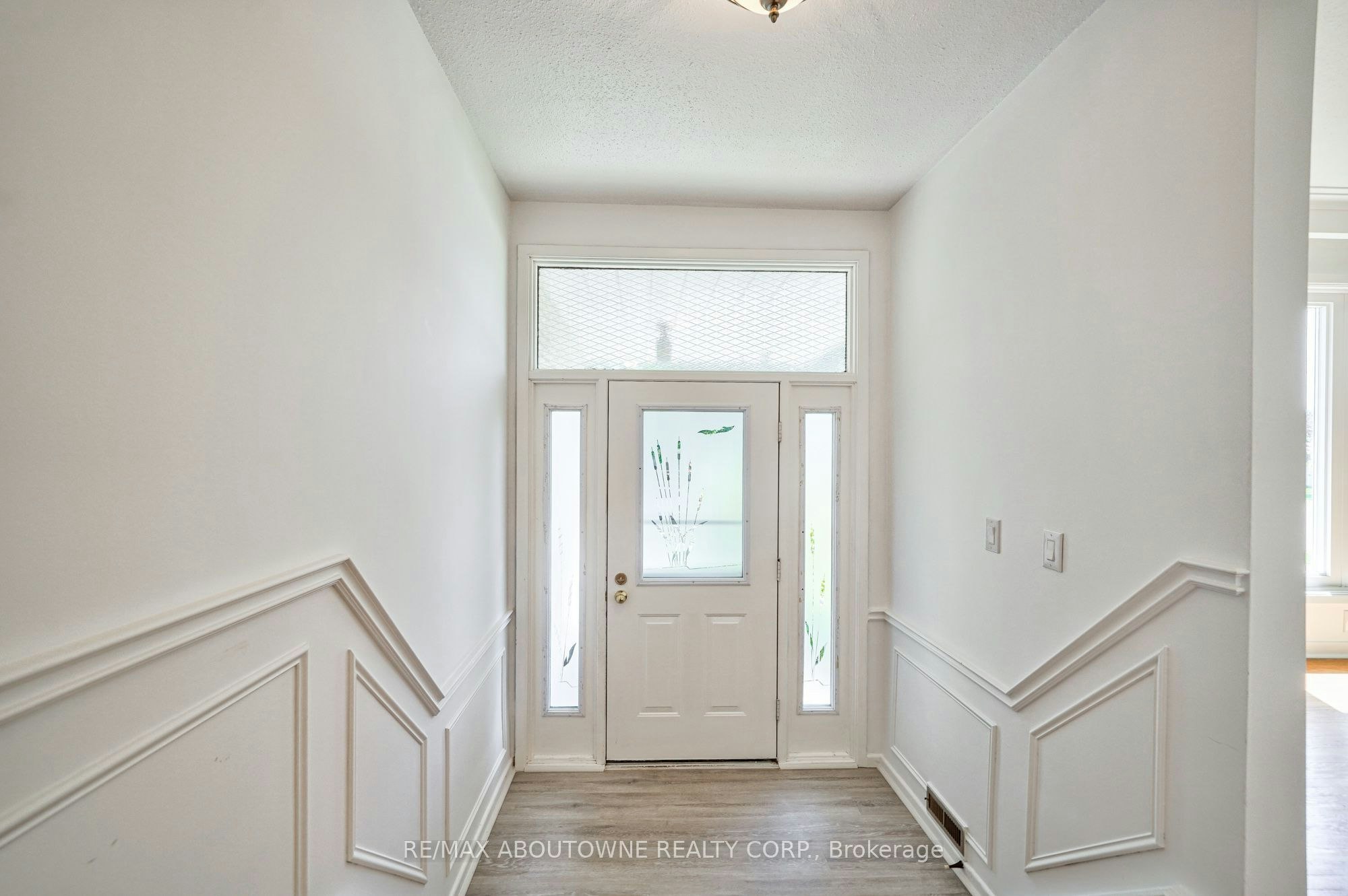 Upper-4395 Longmoor Drive, Burlington, ON, L7L 1X8 - 6