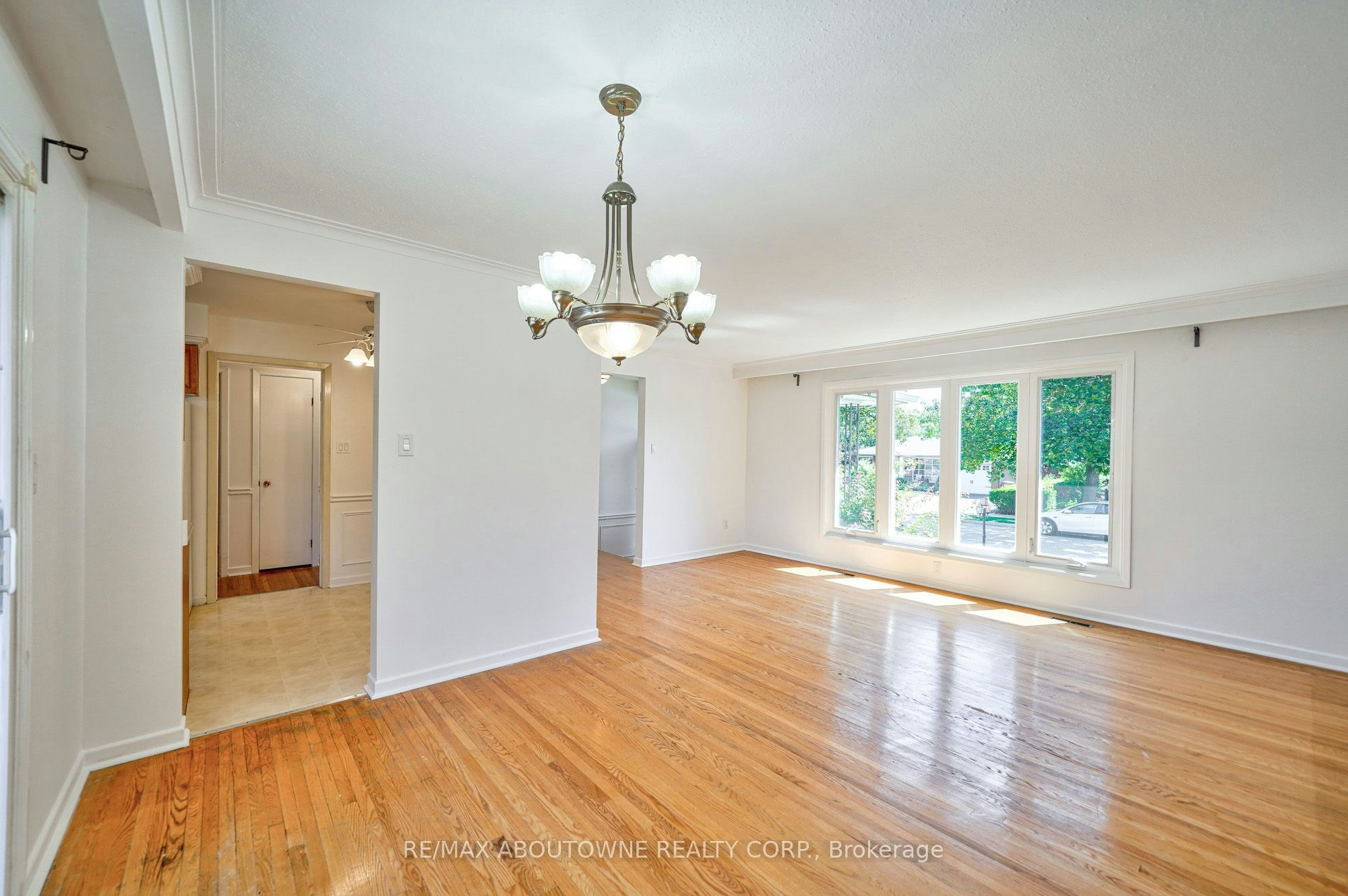 Upper-4395 Longmoor Drive, Burlington, ON, L7L 1X8 - 13