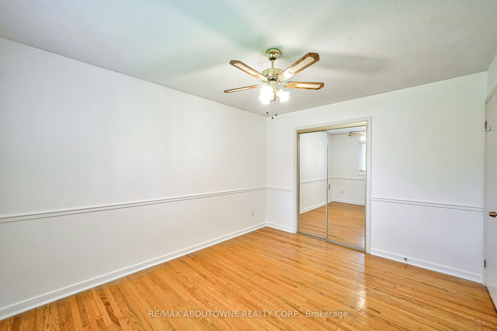 Upper-4395 Longmoor Drive, Burlington, ON, L7L 1X8 - 30