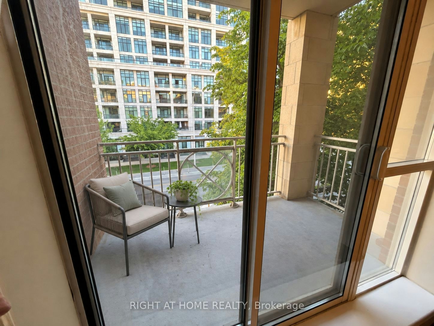 308-2511 Bloor Street W, Toronto, ON, M6S 5A6 - 8
