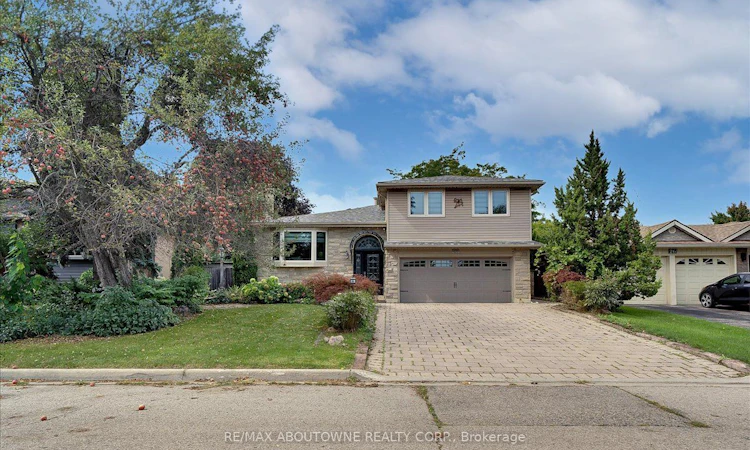 24 Golf View Drive