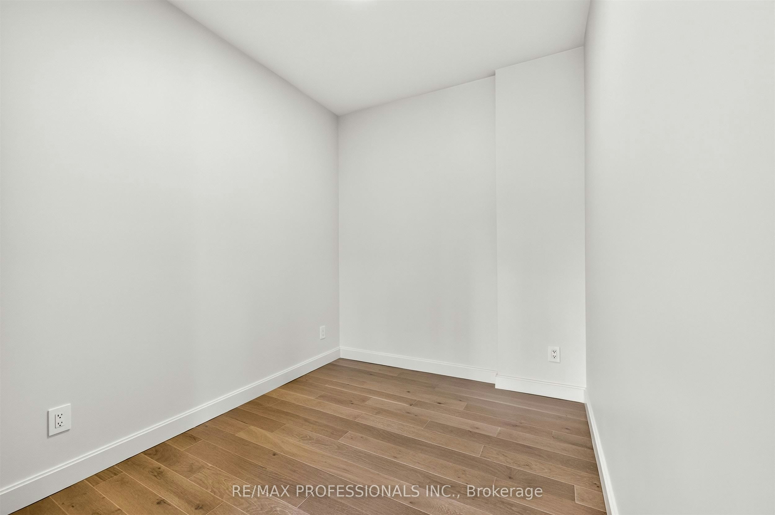 201-393 Perth Avenue, Toronto, ON, M6P 3Y5 - 11