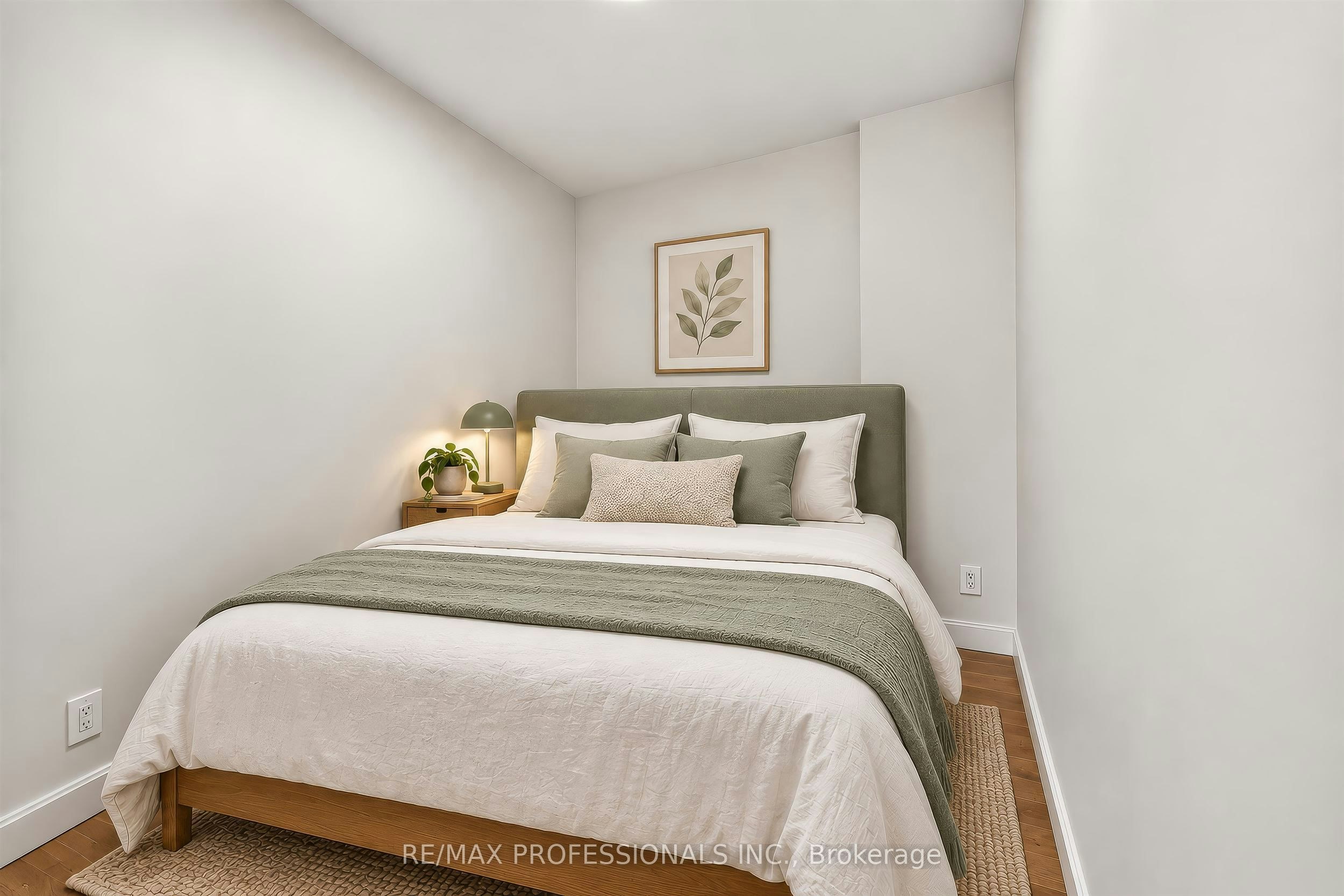 201-393 Perth Avenue, Toronto, ON, M6P 3Y5 - 5