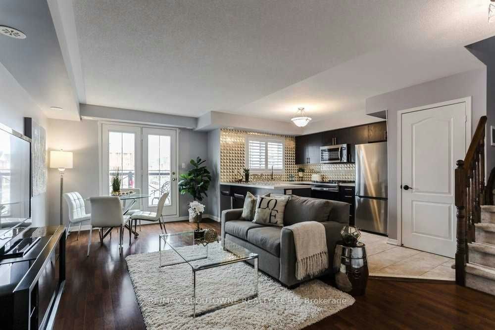 10-2579 Sixth Line, Oakville, ON, L6H 0H7 - 3