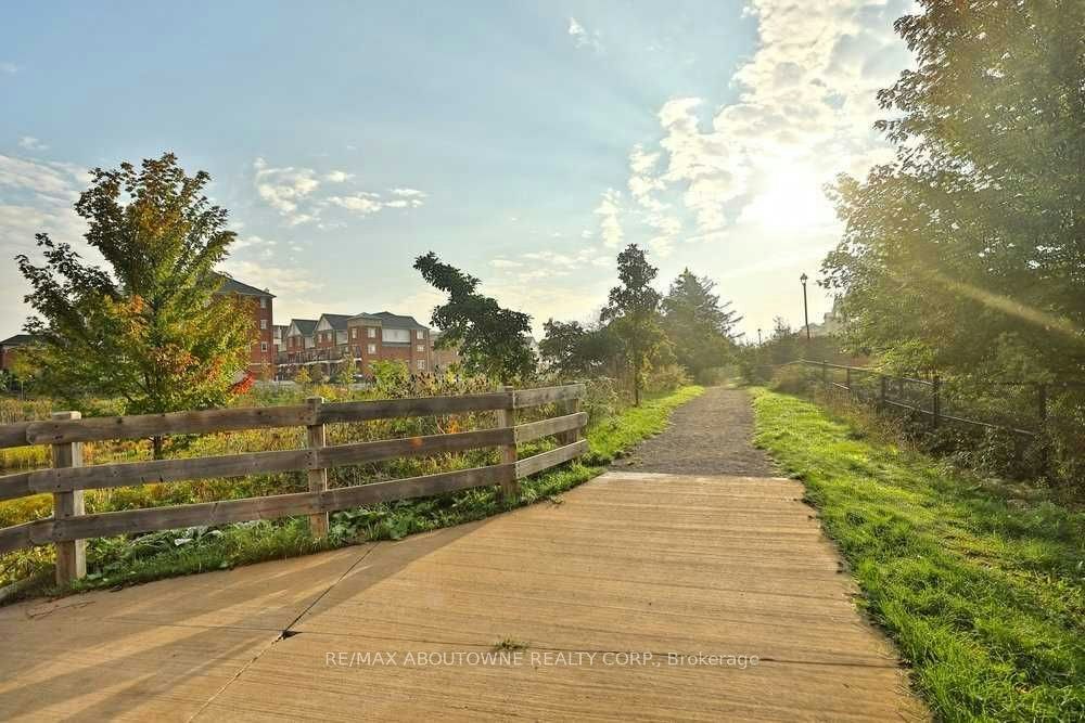 10-2579 Sixth Line, Oakville, ON, L6H 0H7 - 24