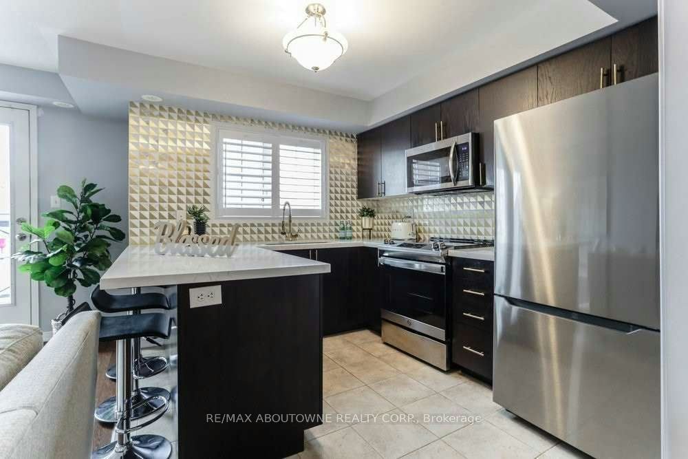 10-2579 Sixth Line, Oakville, ON, L6H 0H7 - 8