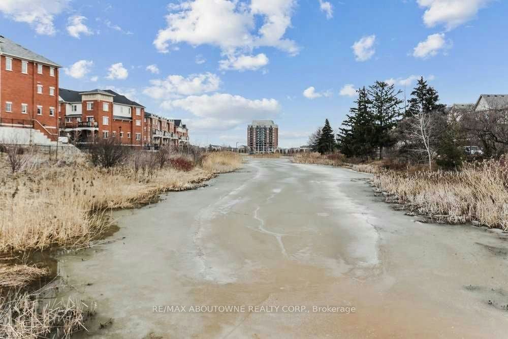 10-2579 Sixth Line, Oakville, ON, L6H 0H7 - 22